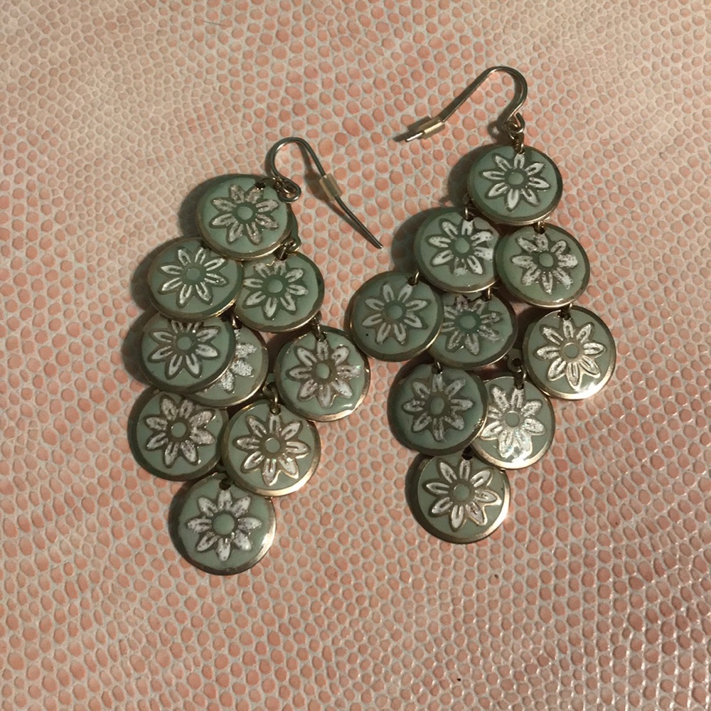 Francesca’s long flower earrings